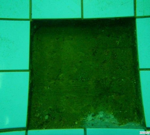 Verzanding onder tegelwerk Orka zwembadreparatie