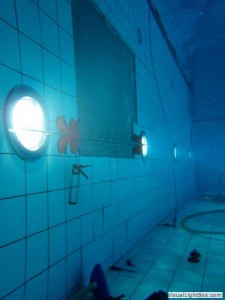 Wandtegel reparatie door Orka zwembadreparatie